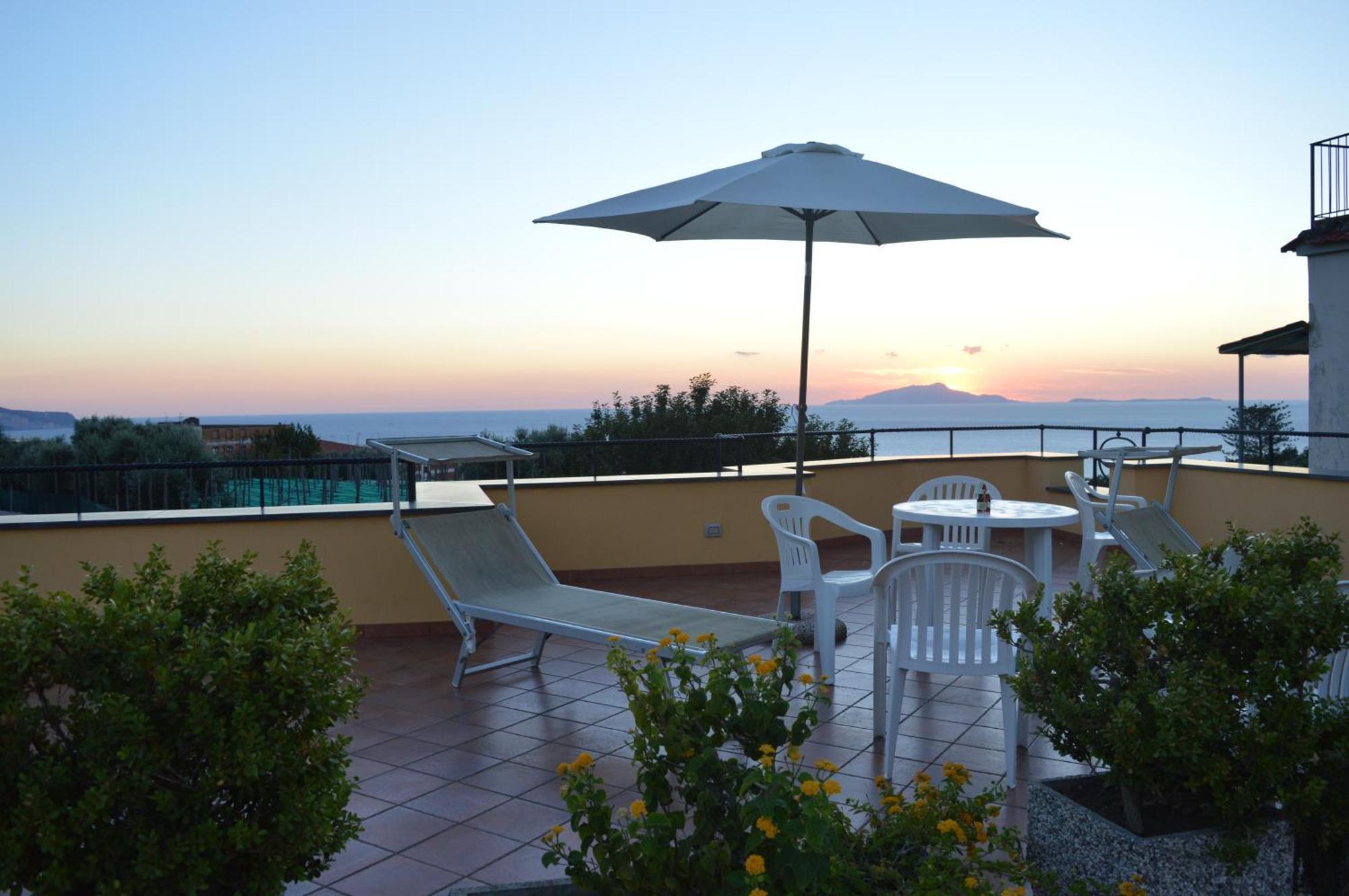 Mary'S Dream - Villa Overlooking Capri And Ischia In Sorrento Peninsula Massa Lubrense Esterno foto