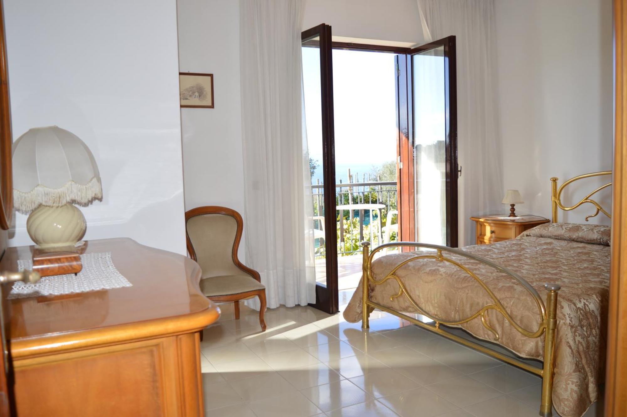 Mary'S Dream - Villa Overlooking Capri And Ischia In Sorrento Peninsula Massa Lubrense Esterno foto